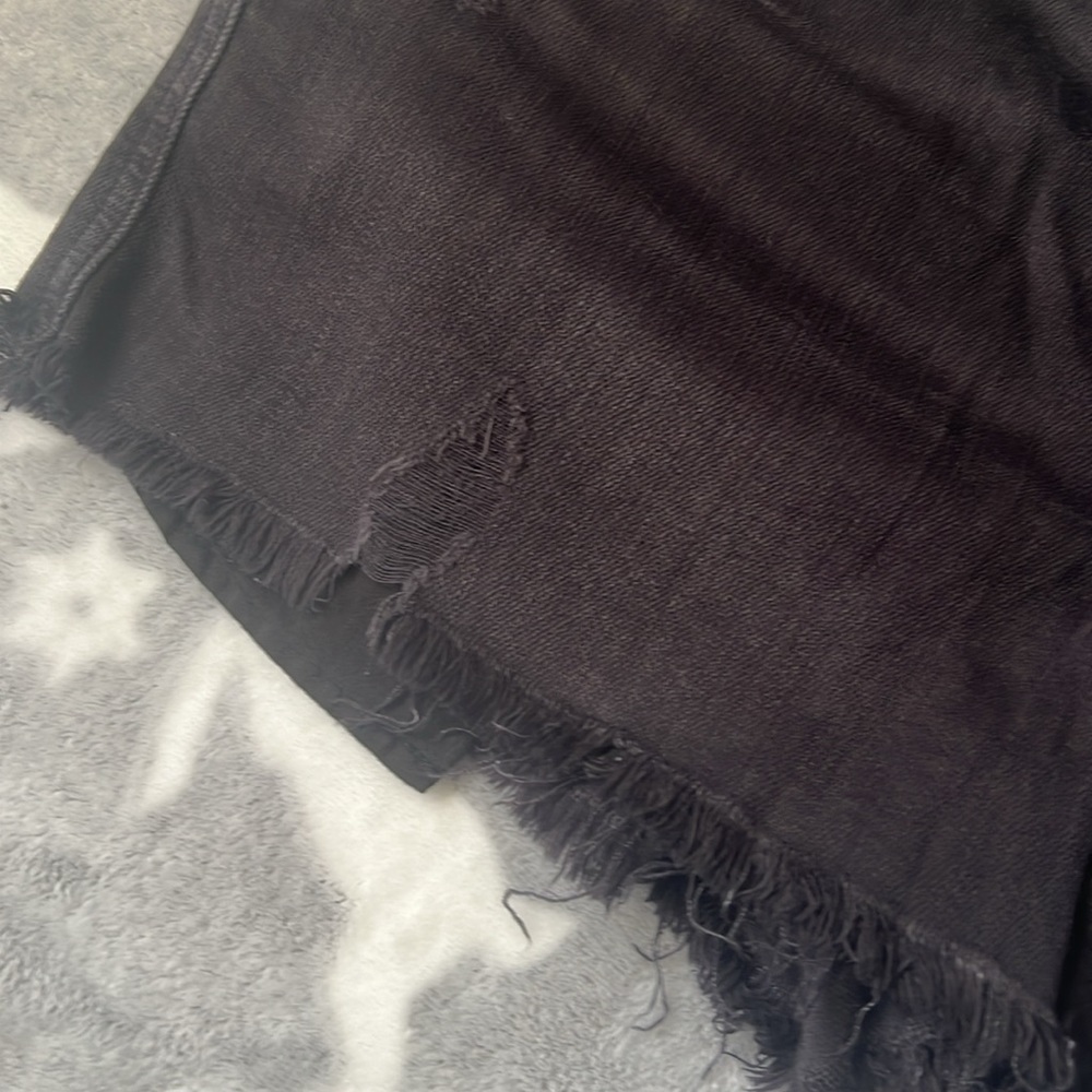 Shorts - Picture 8 of 8